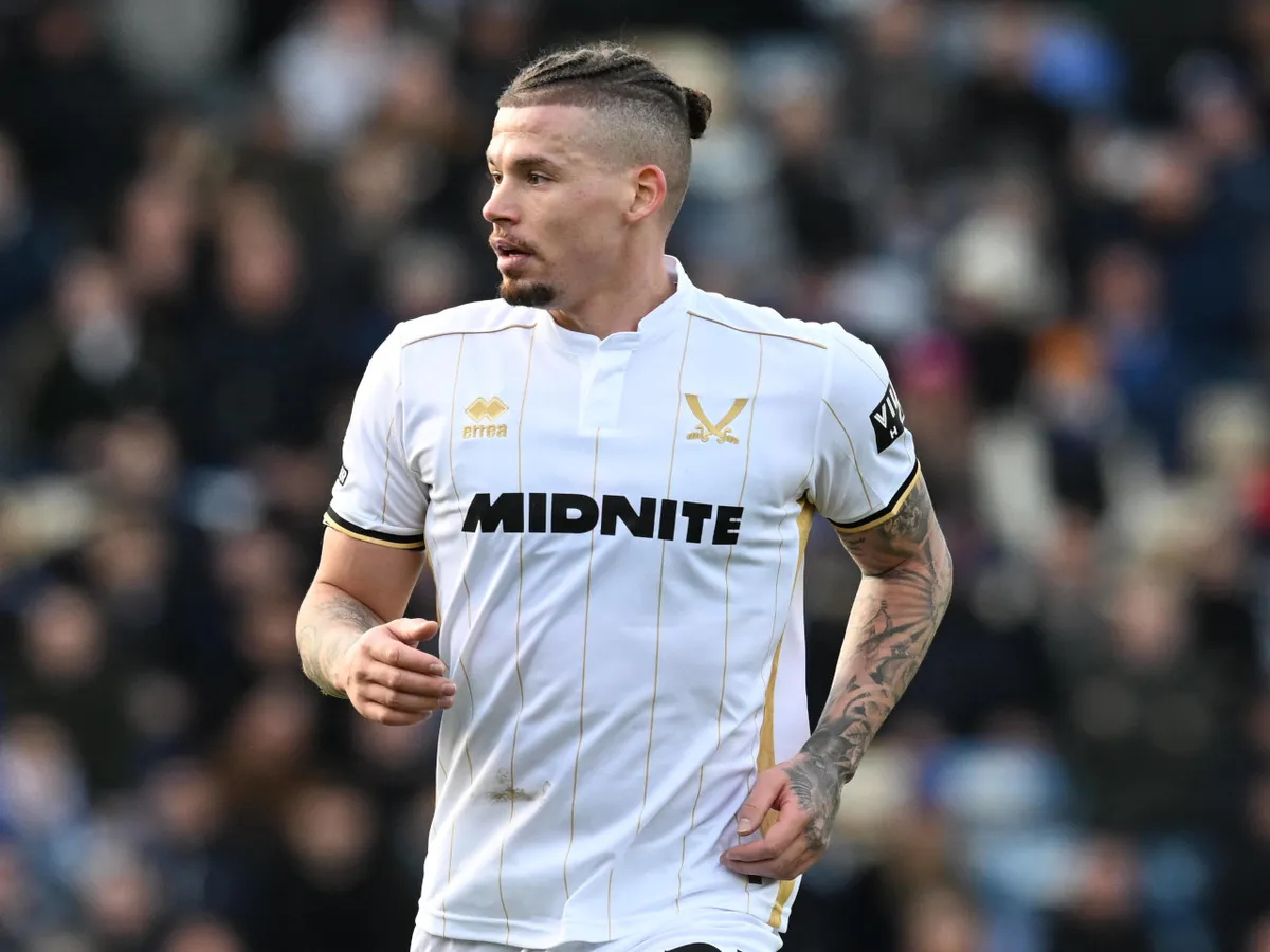 Watch shocking Kalvin Phillips tackle as Man City loanee sent off in Sheffield derby