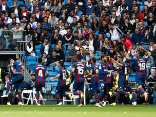 Real Madrid lose to Levante at Bernabeu