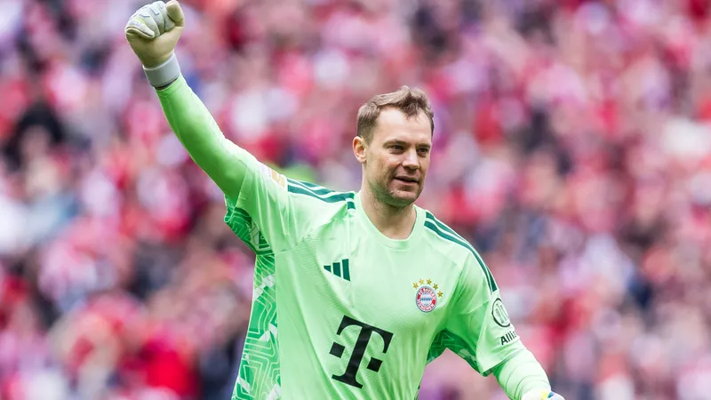 Neuer's heir? Bayern Munich keeping tabs on Premier League goalkeeper