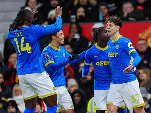 Miserable Man Utd made to settle for score draw against winless Wolves