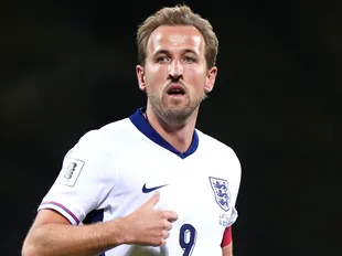 Kane sets sights on Ballon d'Or as England dream big