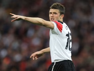 Carrick: 'I'd consider England return'