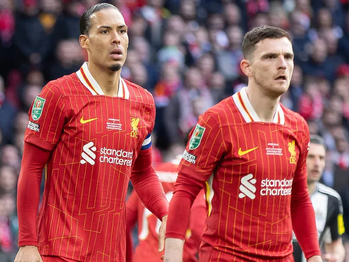 "Not on me, is it?" - Liverpool's Van Dijk comments on Robertson Spurs reports