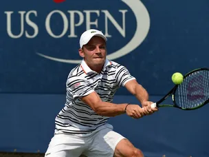 Goffin into third round of Paris Masters
