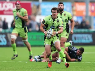 Saints cruise past Falcons