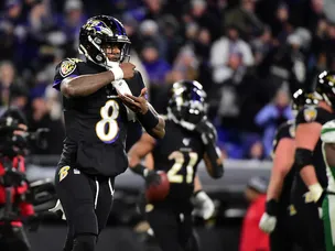 Record-breaking Lamar Jackson stars as Baltimore Ravens beat New York Jets