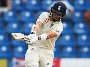 Curran crowns fairytale year by fetching one million US dollars at IPL auction