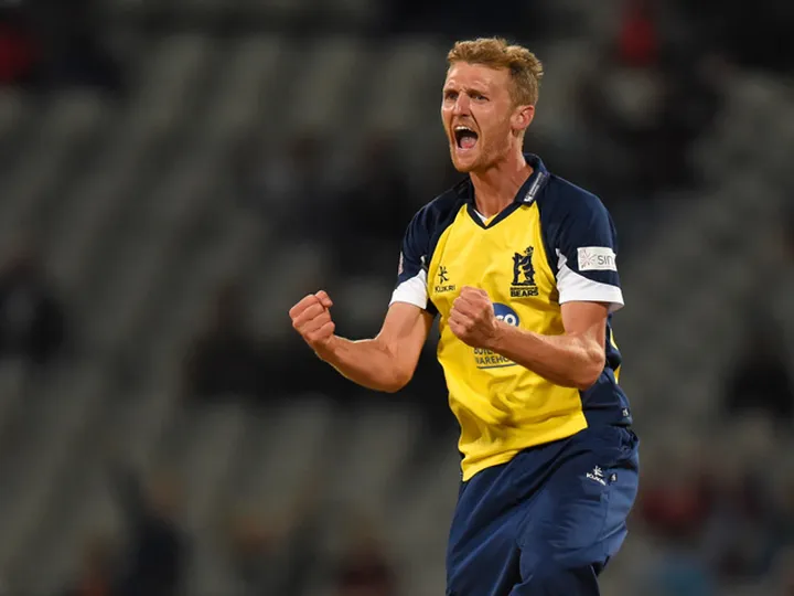 Birmingham beat Essex to reach Finals Day