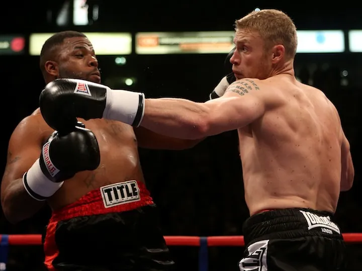 Flintoff wins on boxing debut