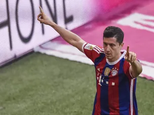 Lewandowski scores on Westfalenstadion return