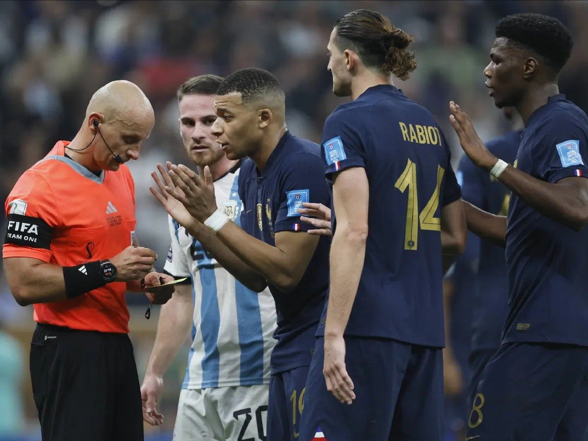 What are the changes to the refereeing rules for the World Cup?