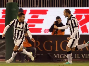 Tevez, Vidal give Juve the advantage