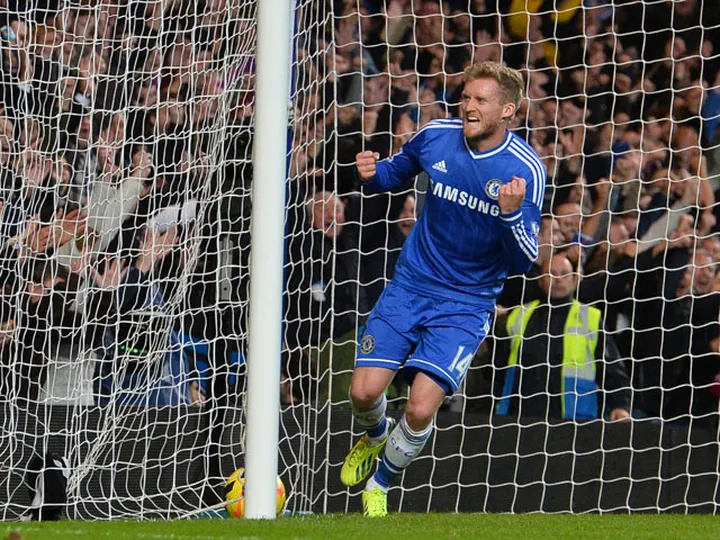 Schurrle: 'Chelsea must finish top'