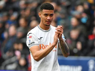 Brentford 'draw up' Nunes plan amid Brazil return links