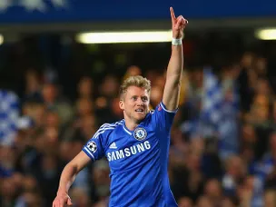 Schurrle strike puts Chelsea ahead