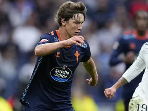 Wolves confirm first summer signing as playmaker completes £19m transfer