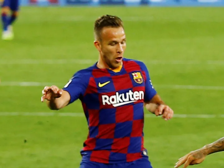 Arthur 'performs U-turn on Barcelona future'