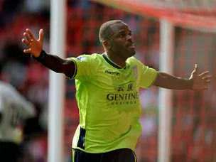 Lambert denies Bent 'contract clause'