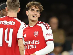 Far too good: Dowman breaks Arsenal record as Gunners reach next round