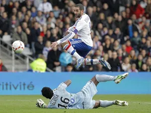 Lyon ease past Nice