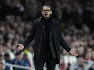 "Focus on your job" – Rosenior slams Tierney after Chelsea's Newcastle loss