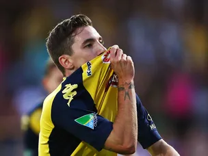 Phoenix fail to grab first win