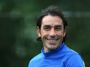 Pires: 'Arsenal need to be perfect'