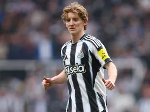 Fresh competition: European giants 'make contact' with Arsenal, Liverpool-linked Gordon