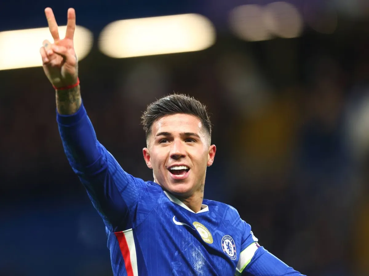 Rosenior claims Chelsea star Fernandez has 