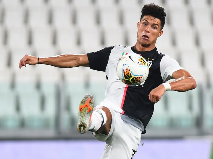 Transfer latest: Cristiano Ronaldo 'to remain with Juventus'