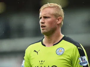 Schmeichel wants a favour from Chelsea