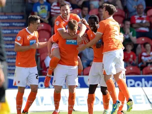 Blackpool earn late win at Doncaster