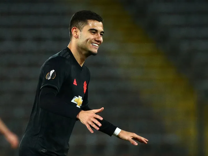Santos confirm interest in Man United's Andreas Pereira