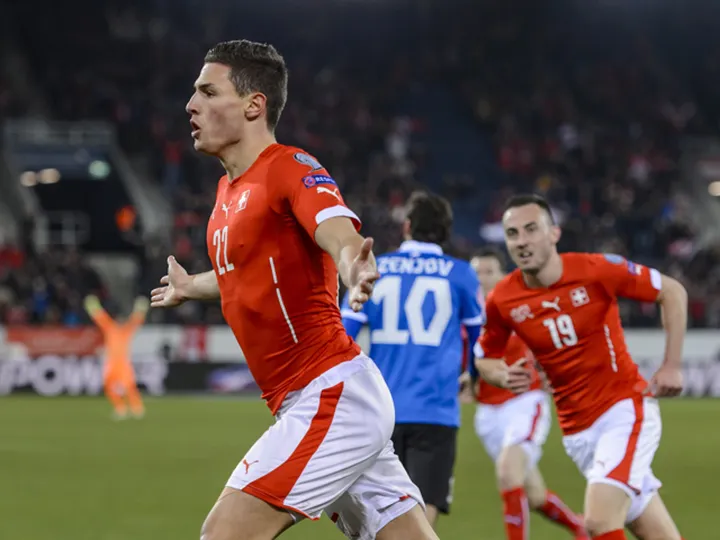 Switzerland ease past Estonia