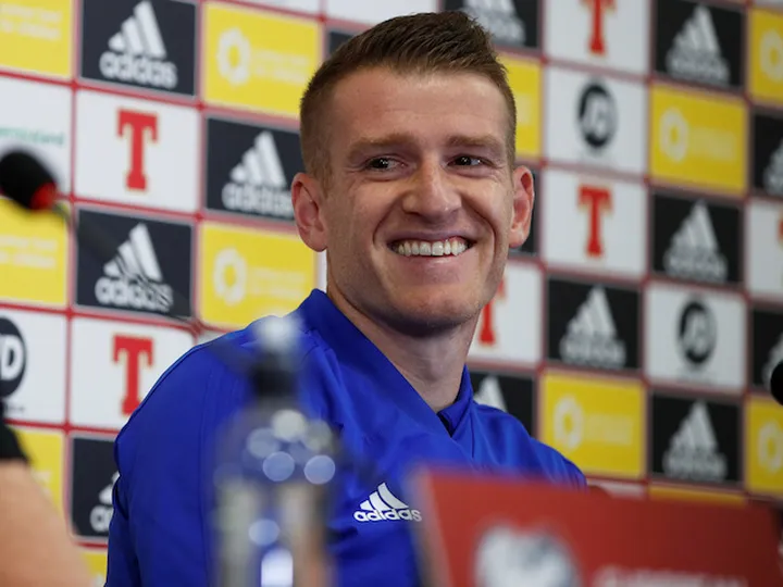 Steven Davis not focused on records ahead of Bulgaria clash