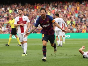 Van Bommel: 'Messi always the best'