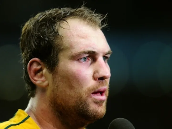Rocky Elsom axed as Australia captain