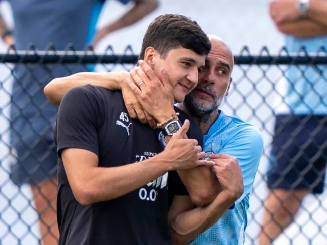 'Like Kyle in his prime': Guardiola praises City recruit and compares him to Walker