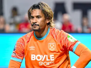 Areola’s position under threat as West Ham ‘agree’ £18m goalkeeper transfer
