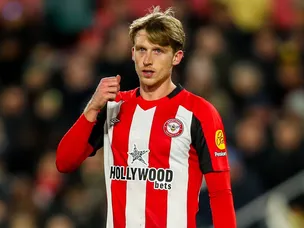Brentford defender leaves days after Kayode arrival