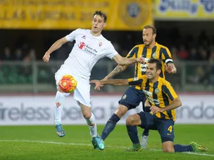 Fiorentina put two past Hellas Verona
