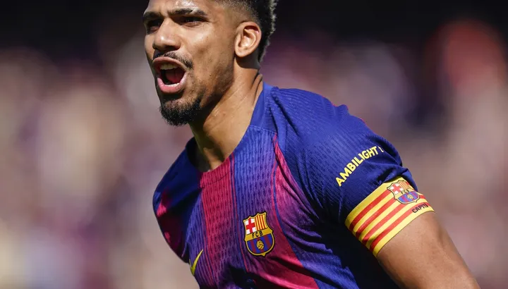 Barcelona transfer news: Agent confirms Blaugrana interest in Ronald Araujo replacement
