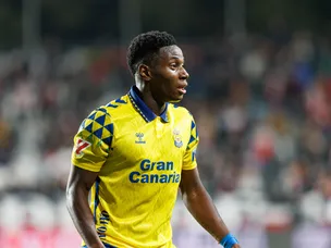 Chelsea 'hold talks' for Sporting youngster ahead of deadline day deal