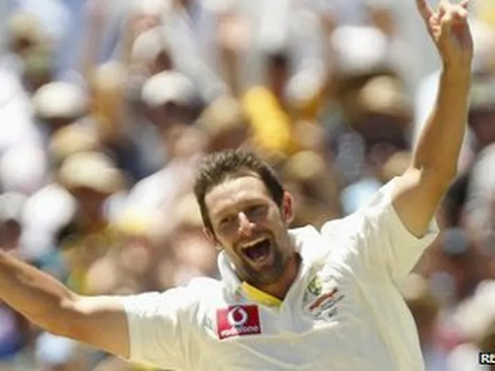 Australia ease to series win