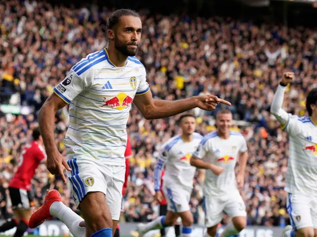 Man Utd's miserable winless run continues as Leeds fight back to secure point