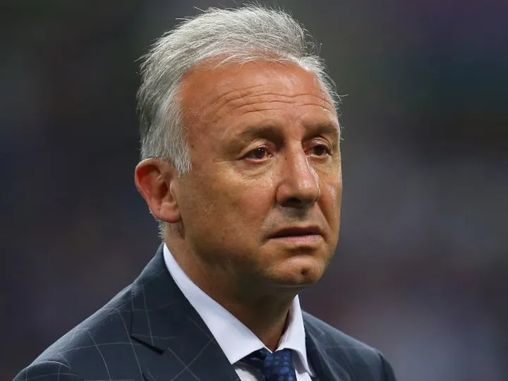 Zaccheroni quits as Japan coach