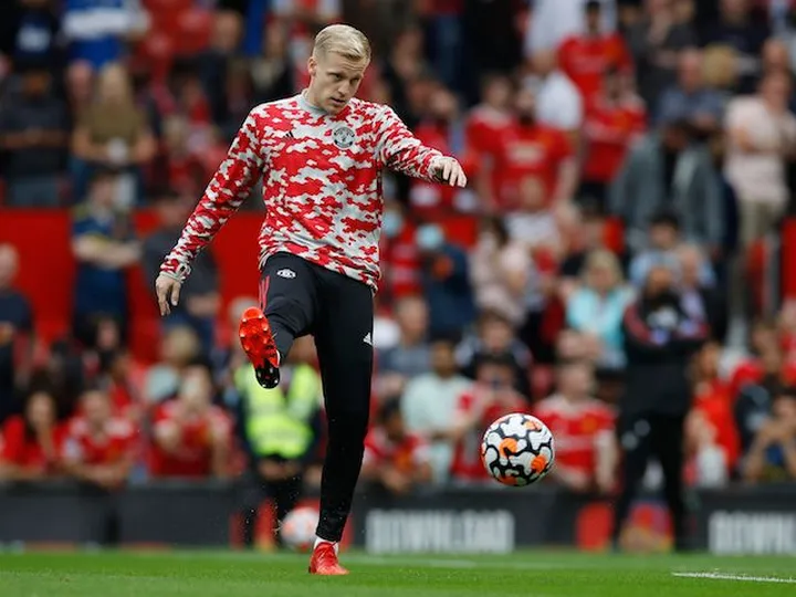 Wolves 'keen to sign Donny van de Beek in January'