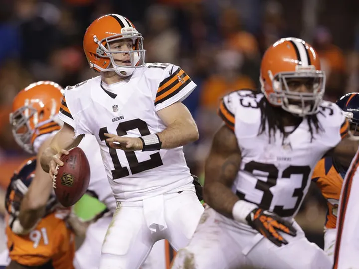 Browns trade McCoy to 49ers