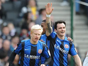 Barnsley edge past MK Dons