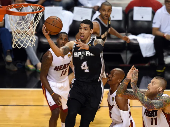 Danny Green re-signs with San Antonio